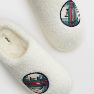 Women’s Smiley Plaid Slippers